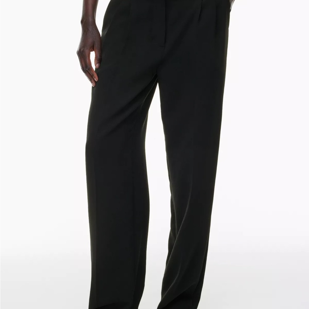 Aritzia Wilfred Effortless Pant in Black